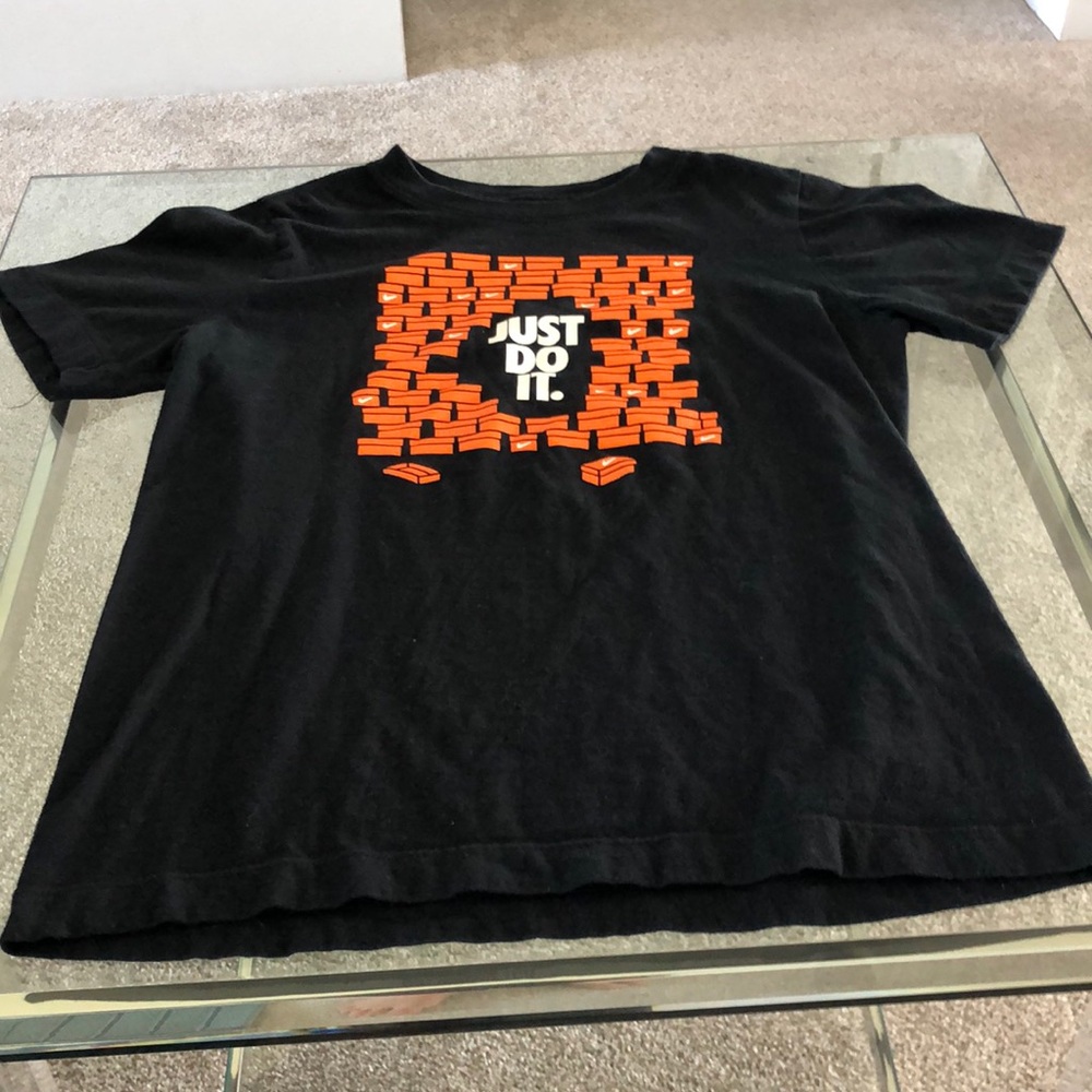 Kids Nike T-shirt